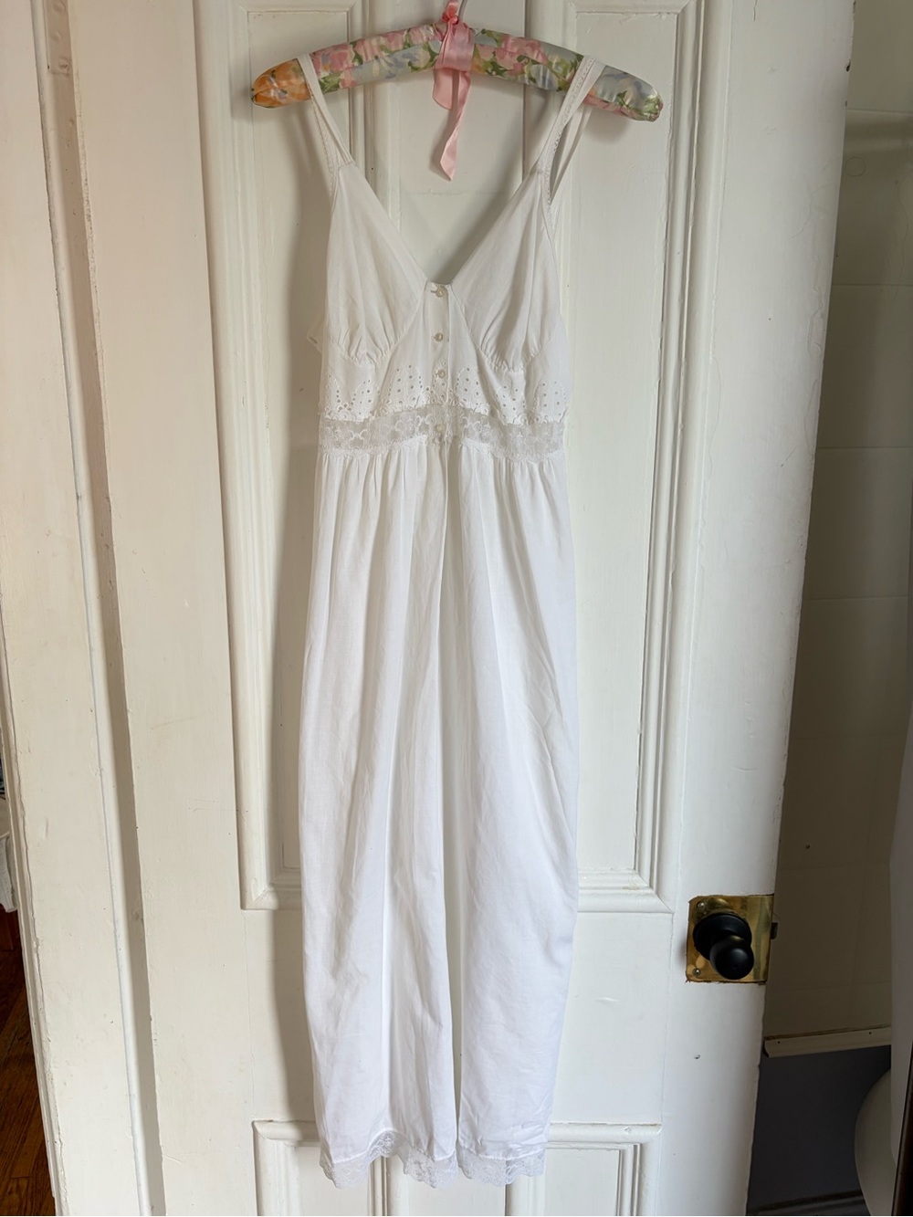 Vintage White Cotton Women's Nightgown / Dress with Lace Trim
